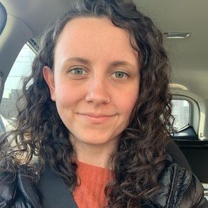 Meet your Posher, Emily